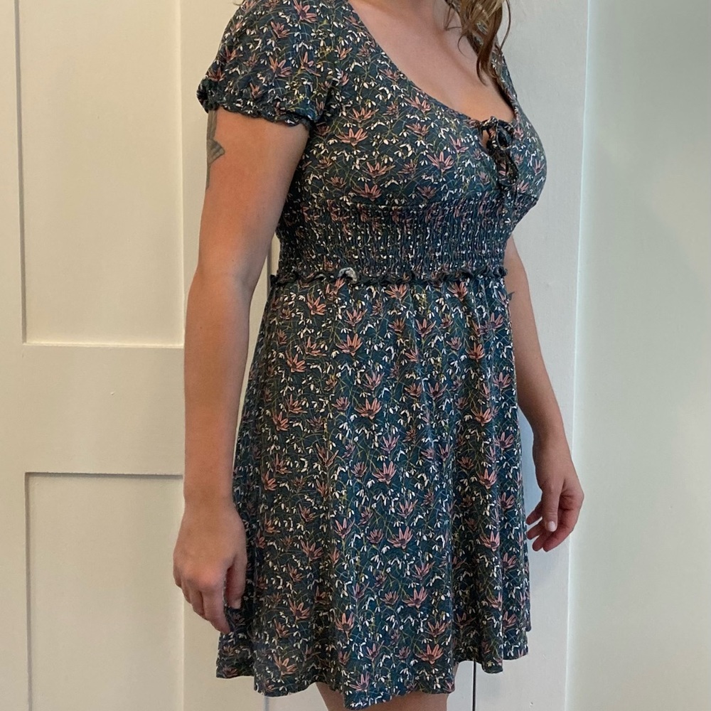 Urban Outfitters Babydoll floral mini dress Large